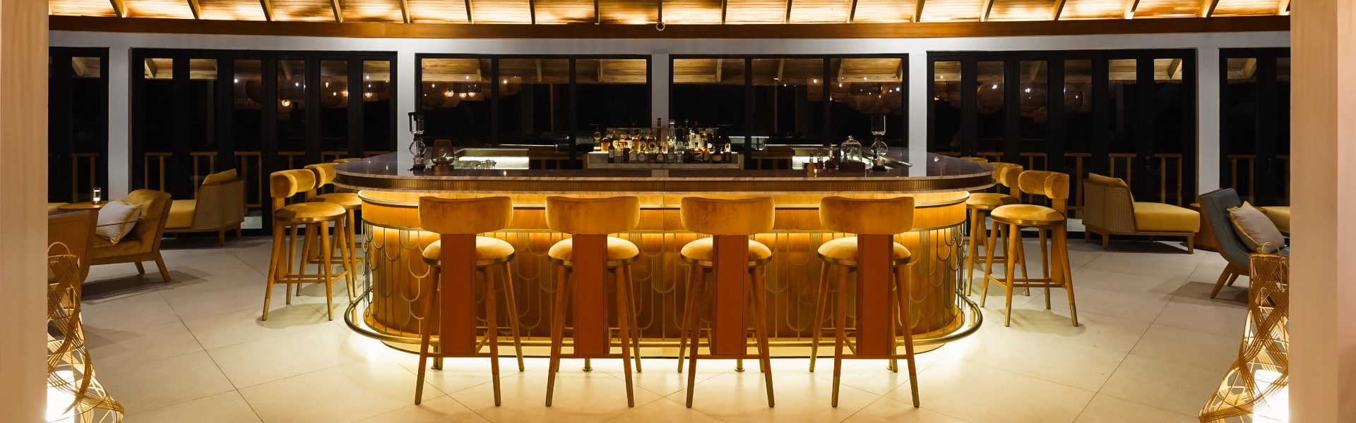 Dhoni Bar